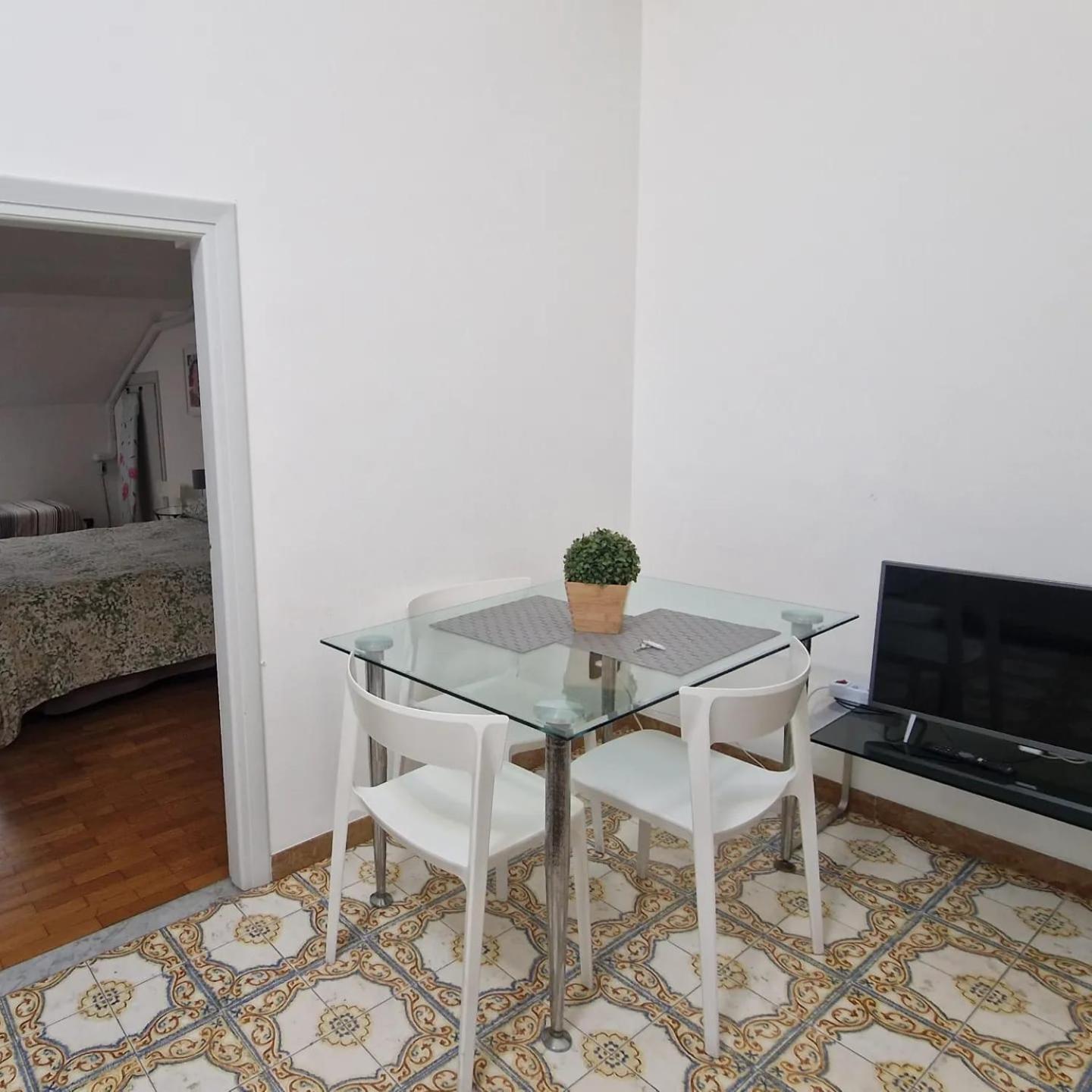 Elizabeth's House Apartment